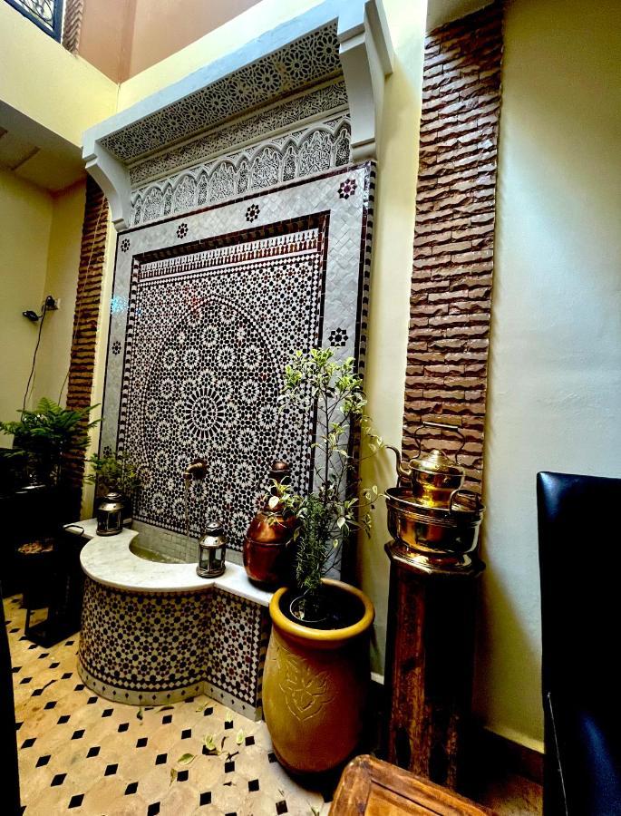 Riad Les Miroirs Hotel Marrakesh Exterior photo